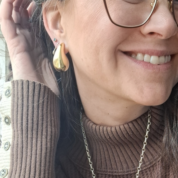 NWT chunky 14KT gold plated teardrop earrings - Picture 1 of 5